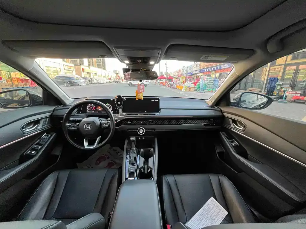Honda Accord — фото 4