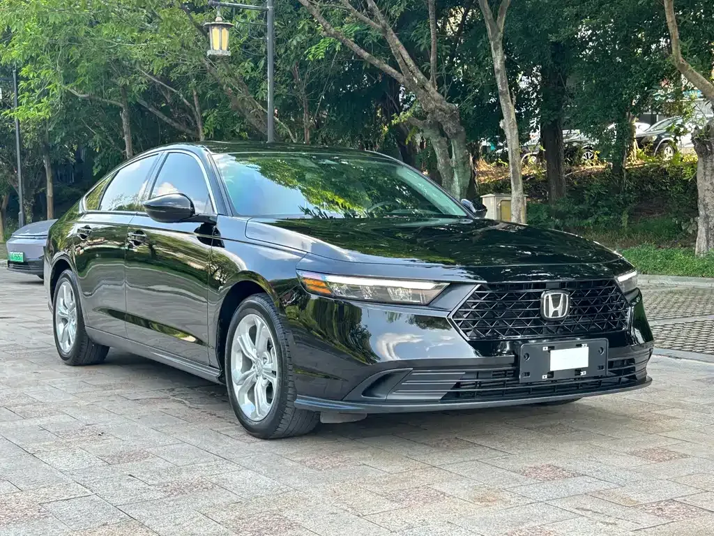 Honda Accord — фото 4