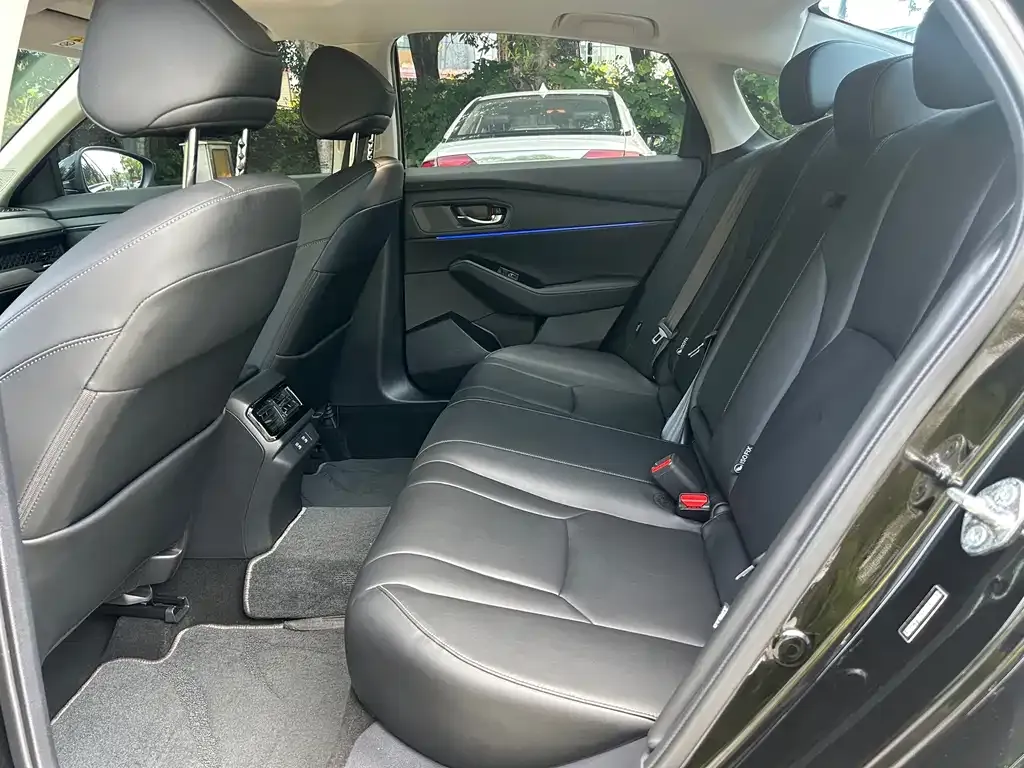 Honda Accord — фото 5