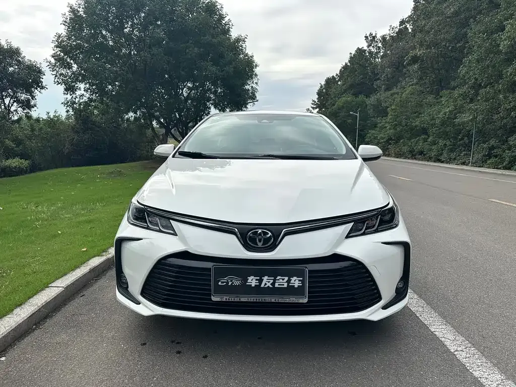 Toyota Corolla — фото 3