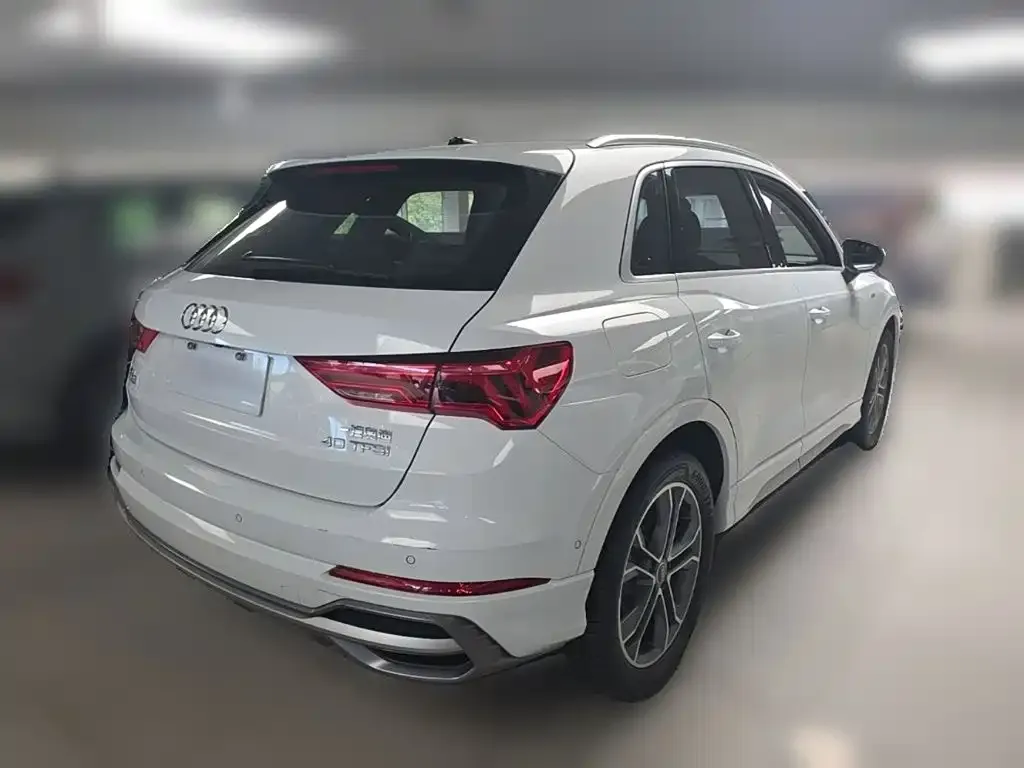 Audi Q3 — фото 3