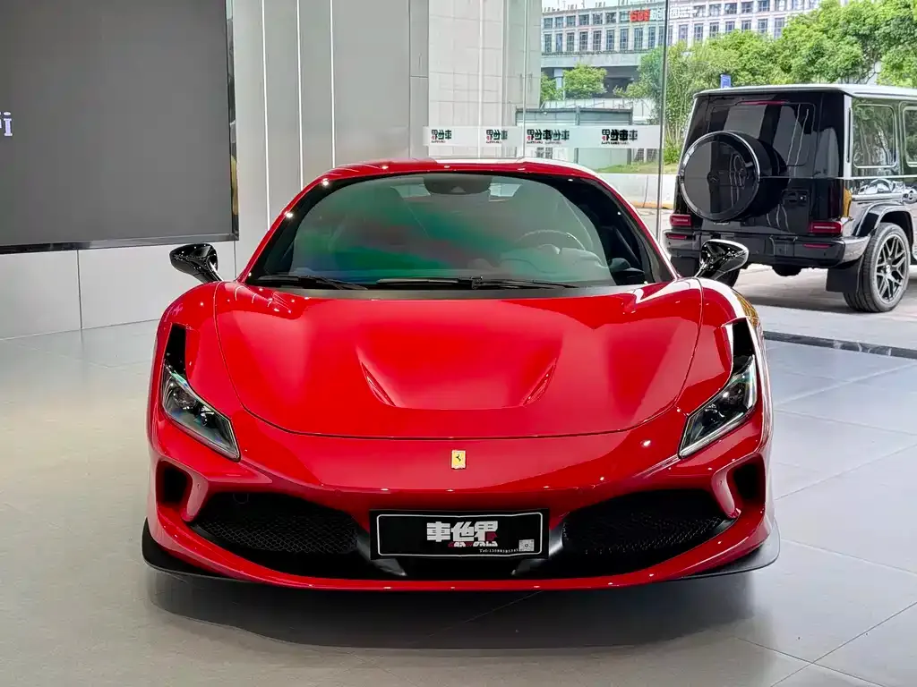 Ferrari F8 — фото 1