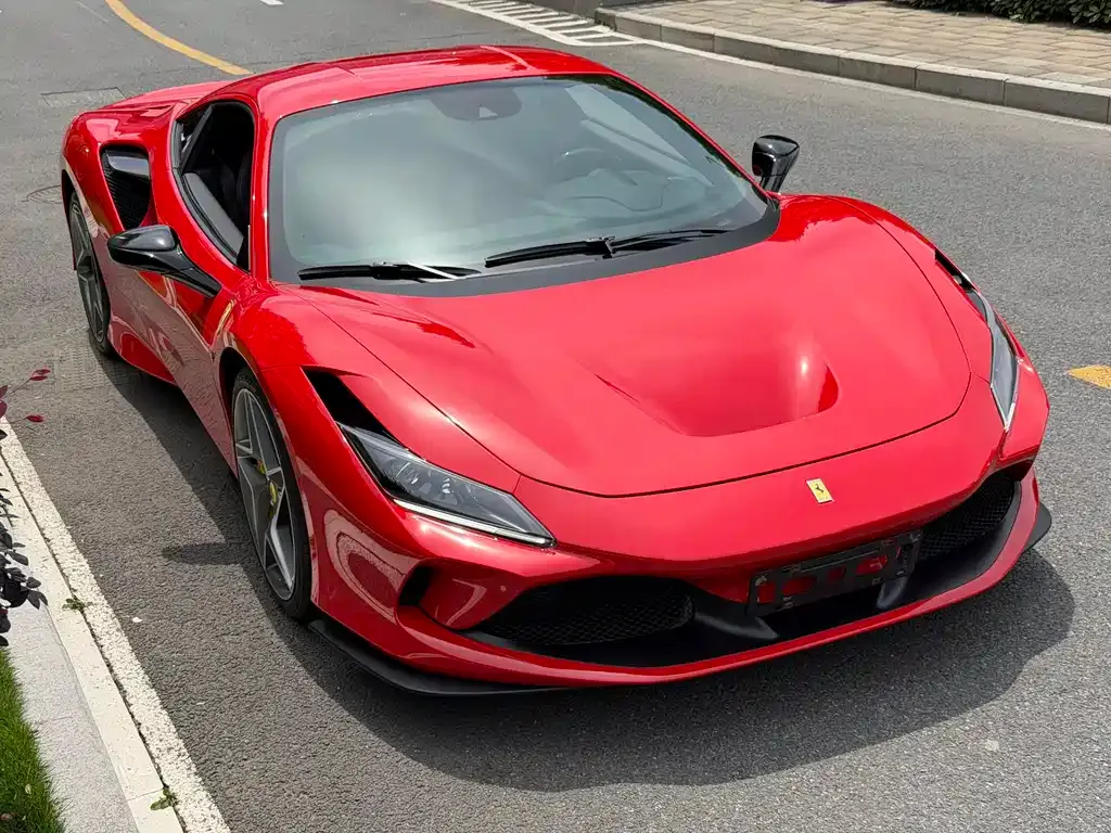 Ferrari F8 — фото 10