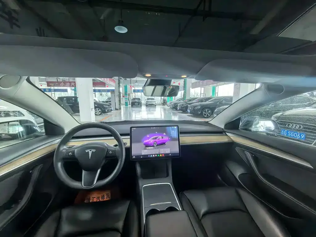 Tesla Model 3 — фото 6