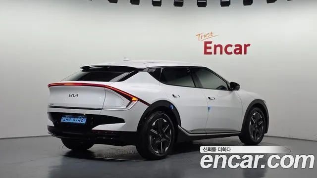 Kia EV6 — фото 4