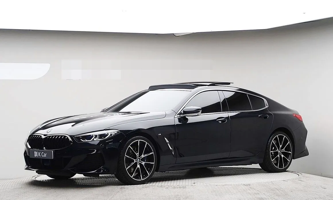 BMW 8-Series — фото 1