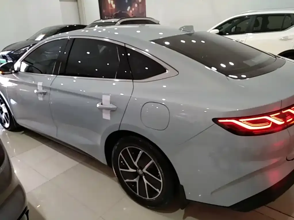 BYD Qin L — фото 4