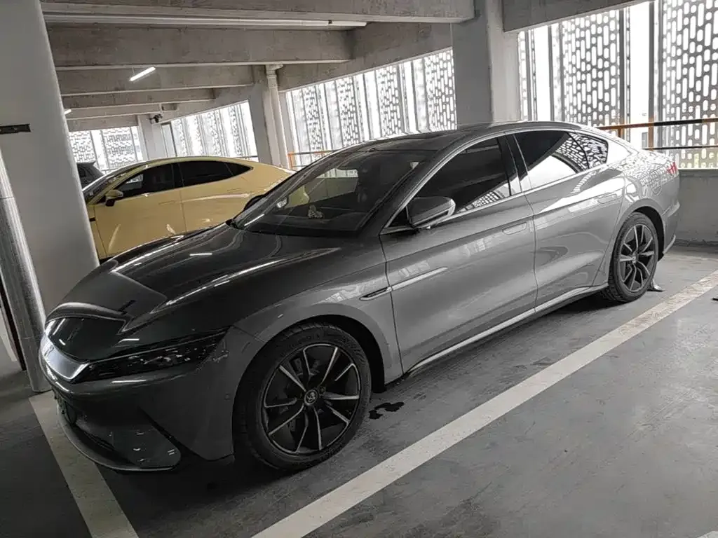 BYD Han — фото 1
