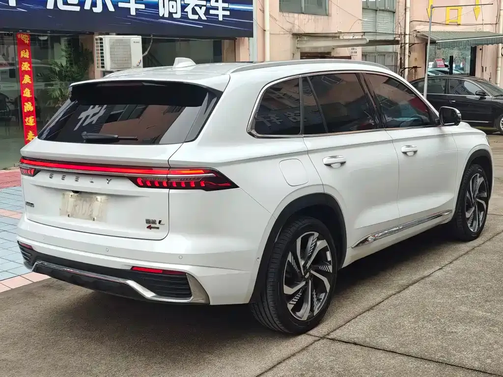 Geely Xingyue L — фото 9