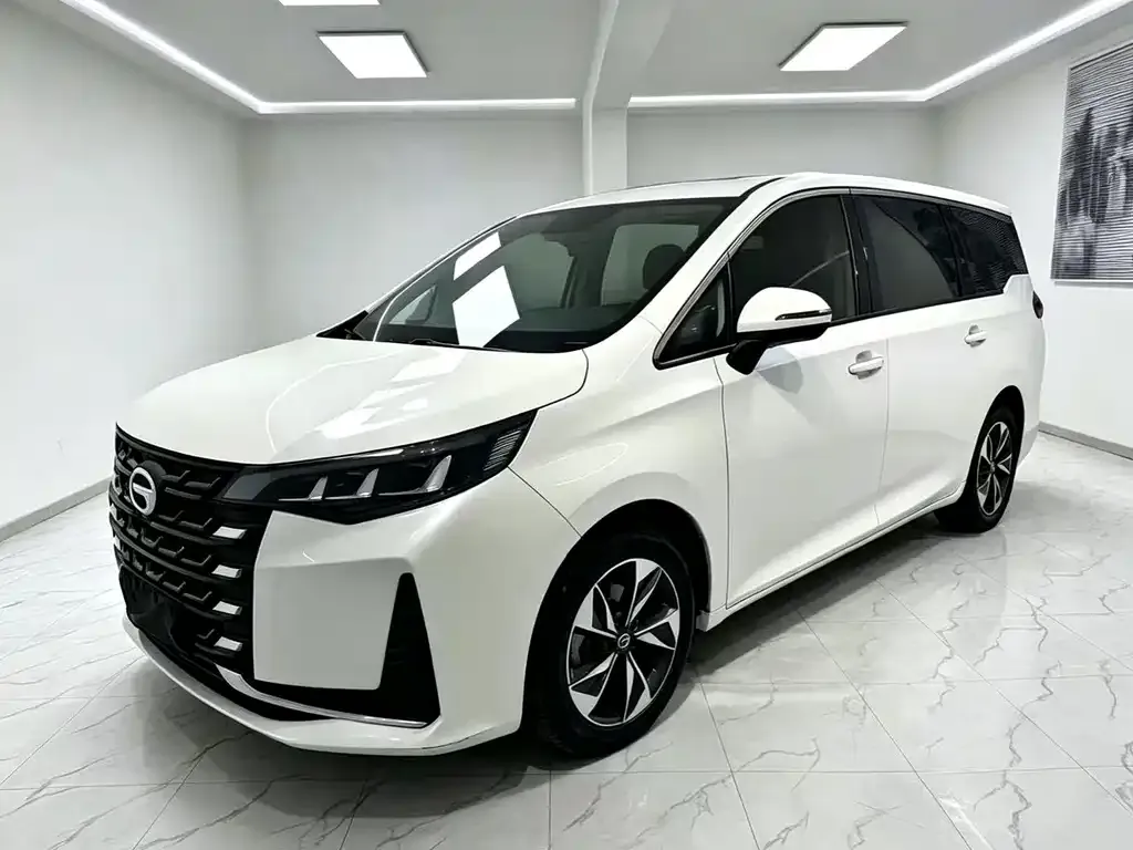 GAC Motor Trumpchi M6 — фото 1