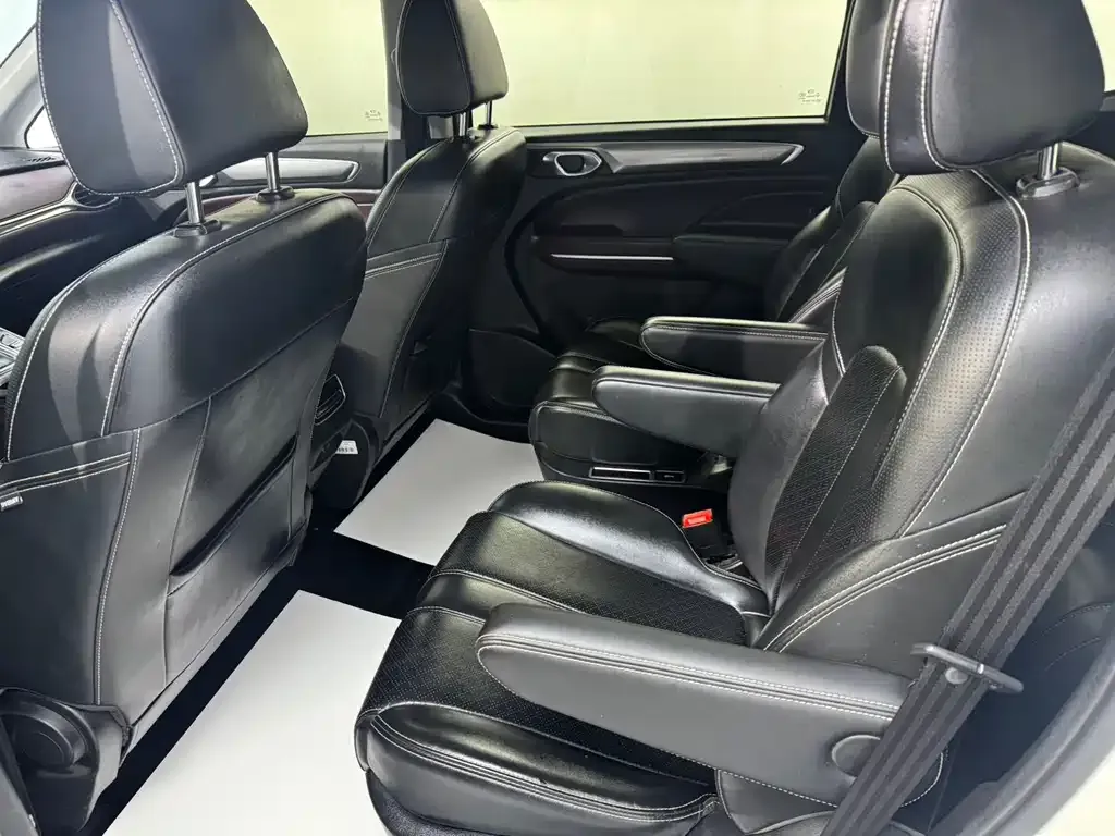 GAC Motor Trumpchi M6 — фото 7
