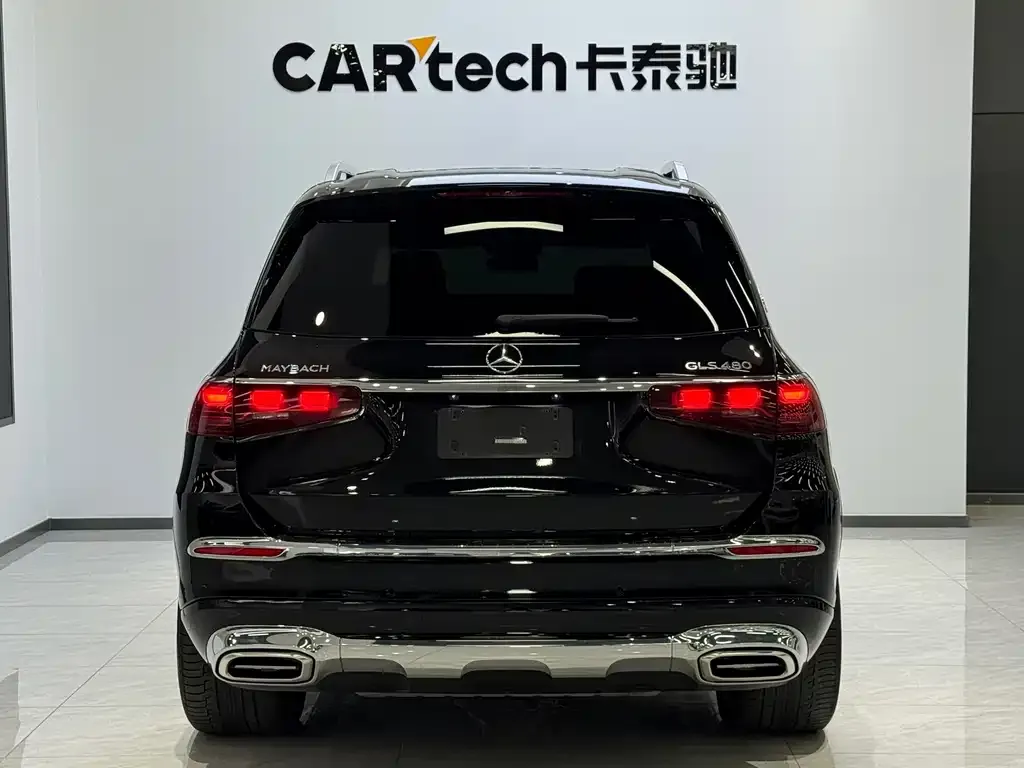 Mercedes-Benz GLS — фото 6