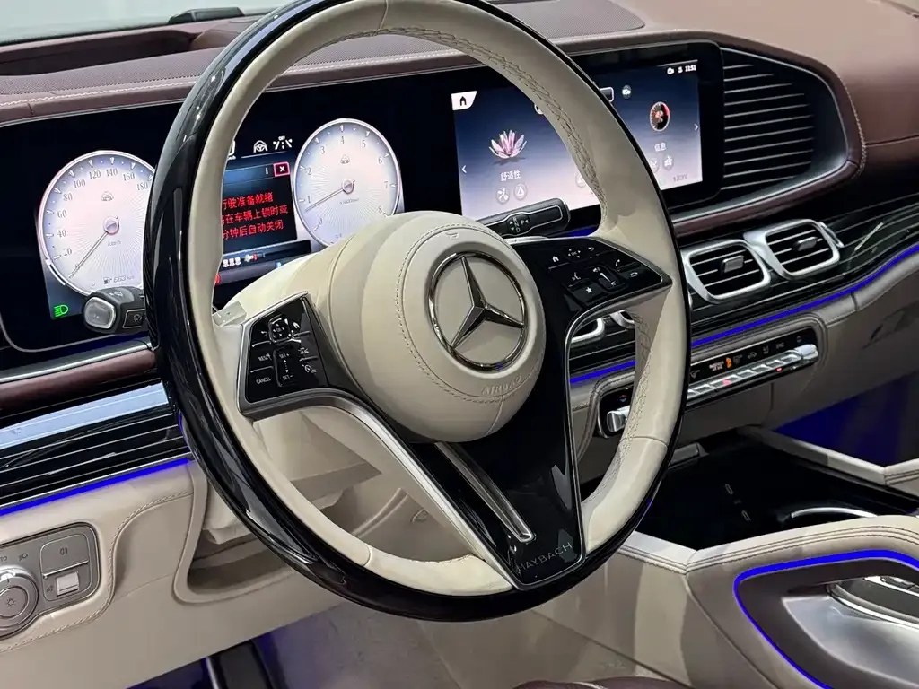 Mercedes-Benz GLS — фото 5