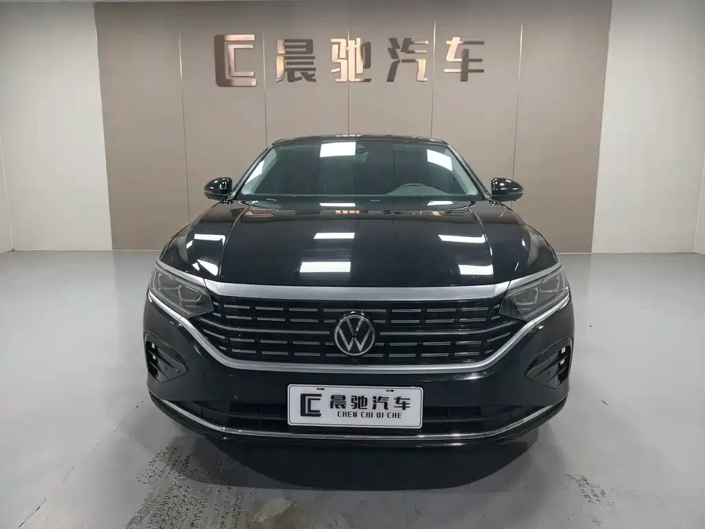 Volkswagen Passat — фото 2