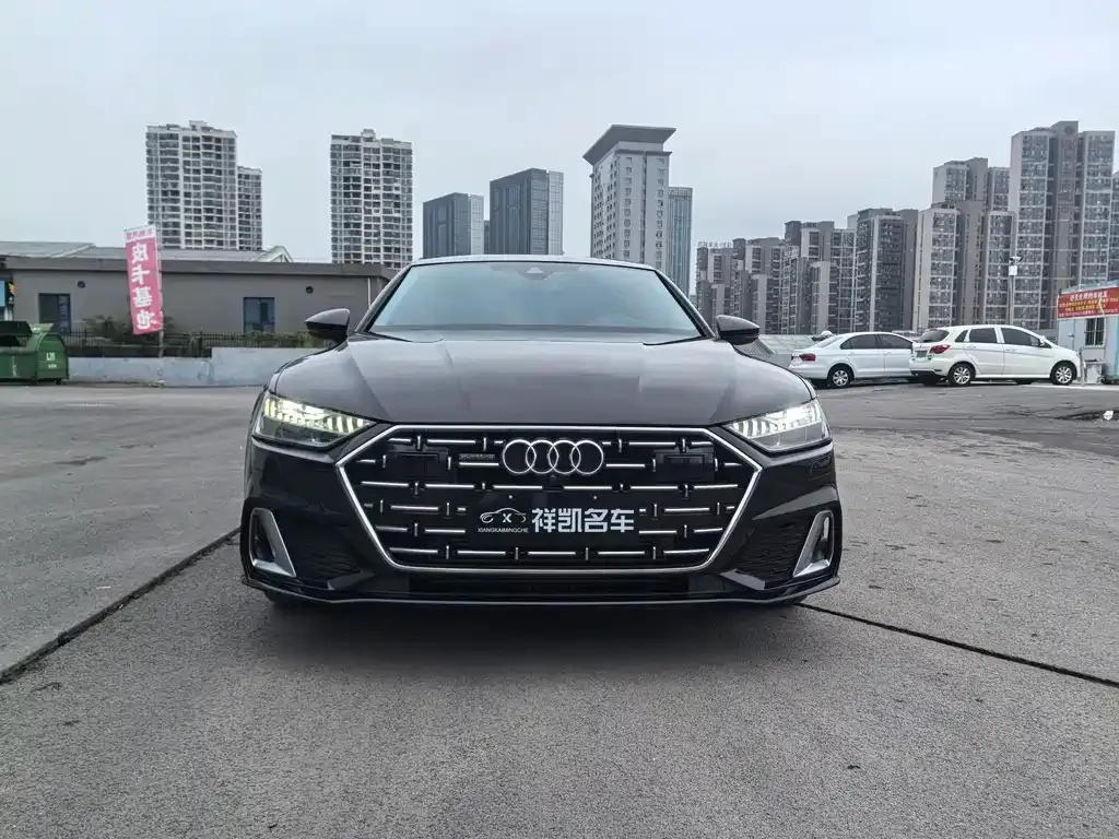 Audi A7L — фото 9