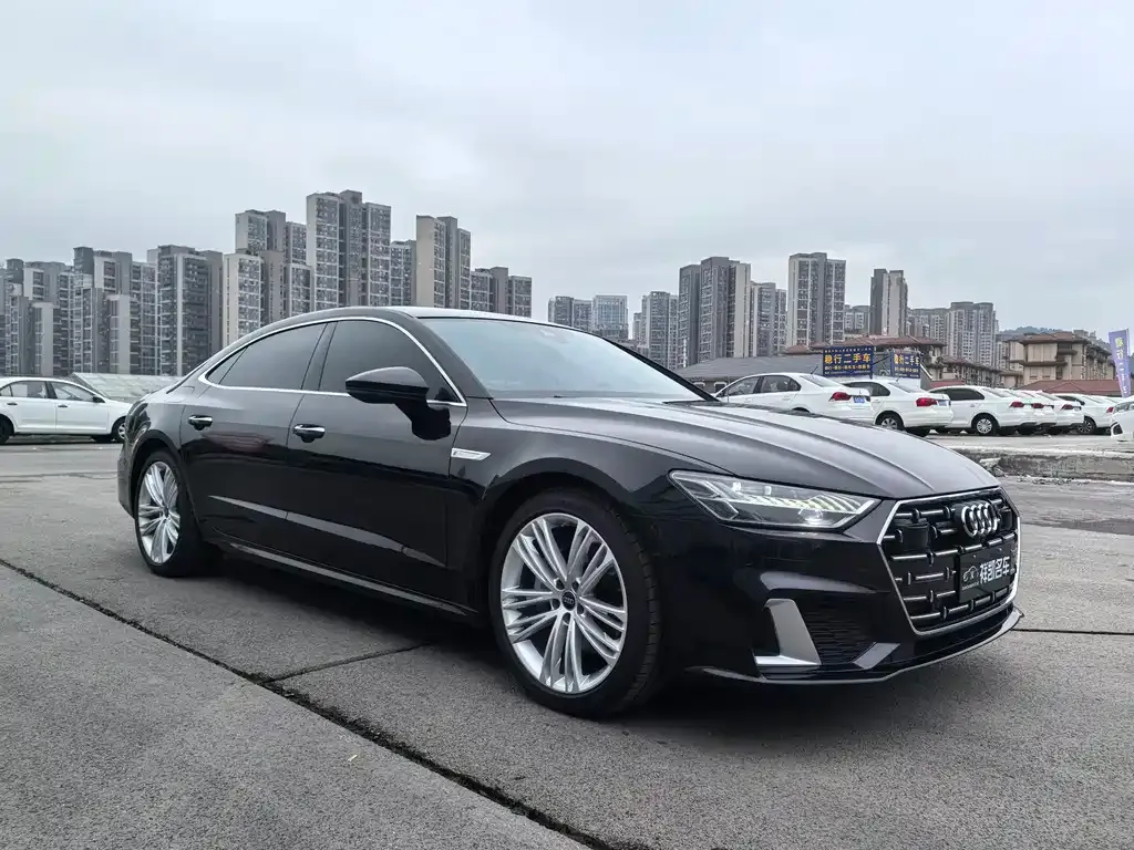 Audi A7L — фото 5