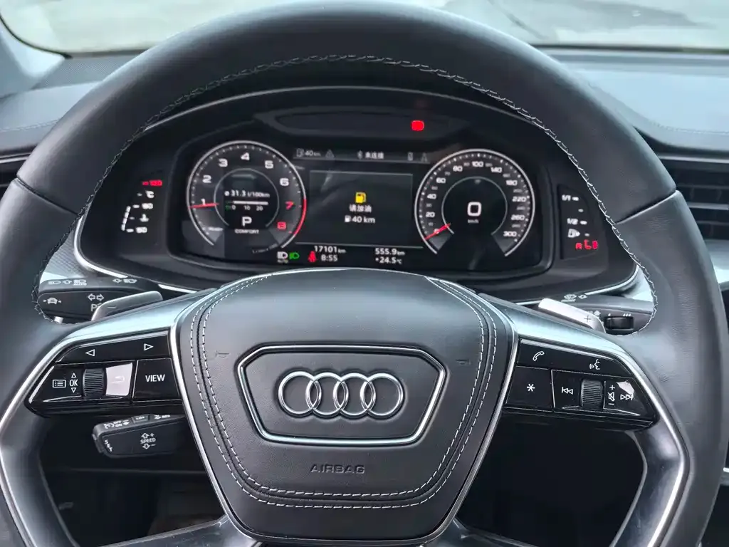 Audi A7L — фото 7