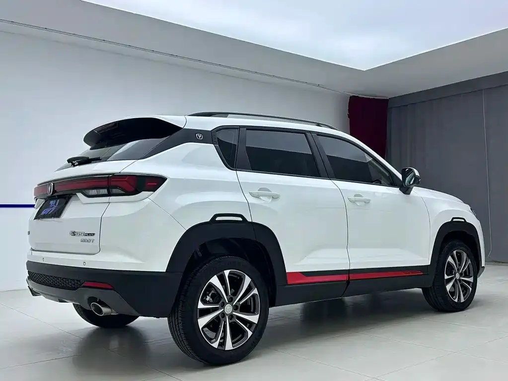 Changan CS35PLUS — фото 3