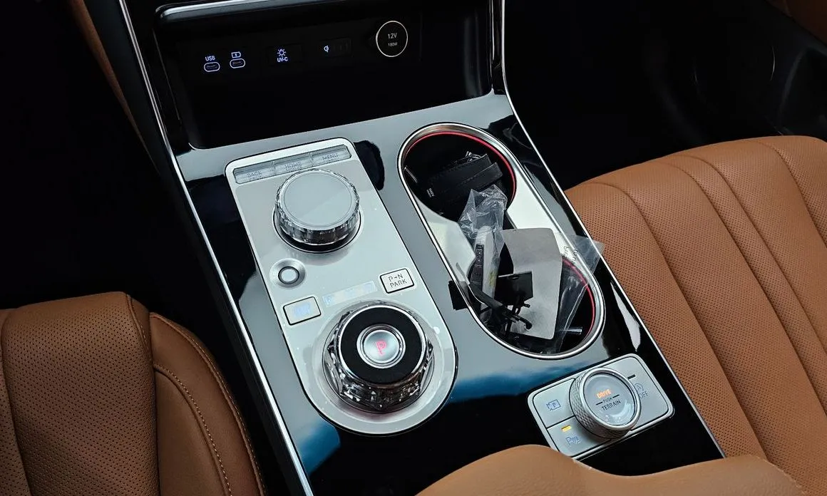 Genesis GV80 — фото 10