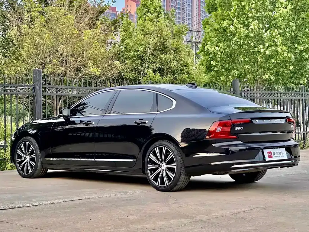Volvo S90 — фото 4
