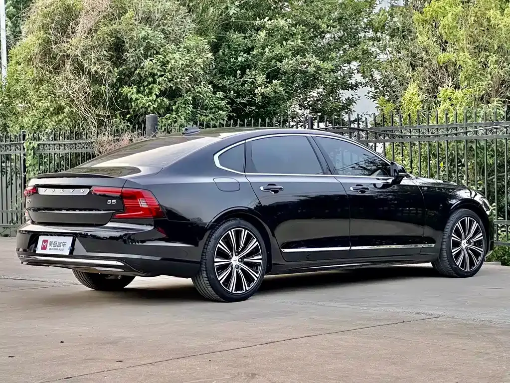 Volvo S90 — фото 3