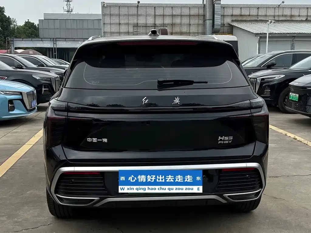 Hongqi HS3 PHEV — фото 6