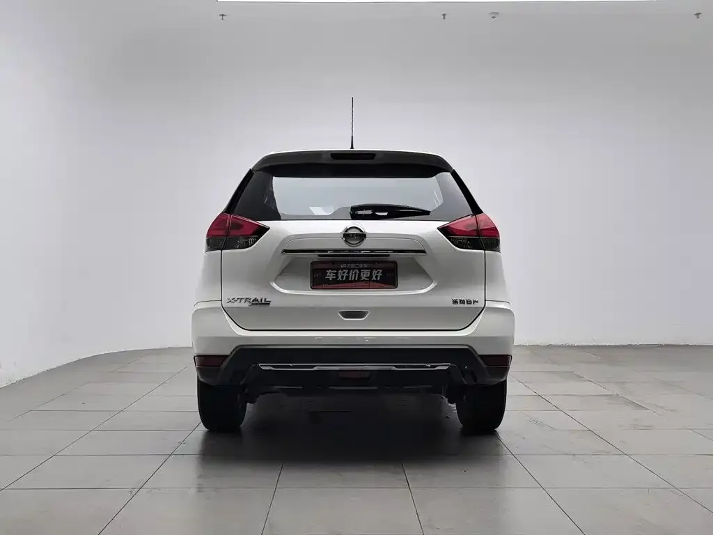 Nissan X-Trail — фото 9