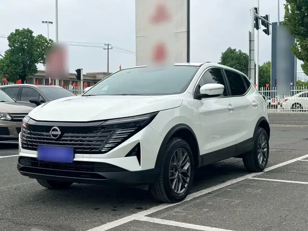 Nissan Qashqai — фото 1