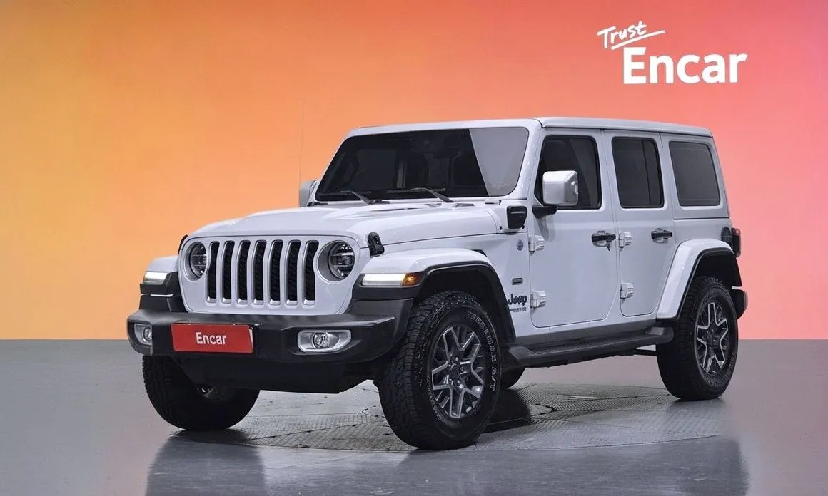 Jeep Wrangler — фото 1