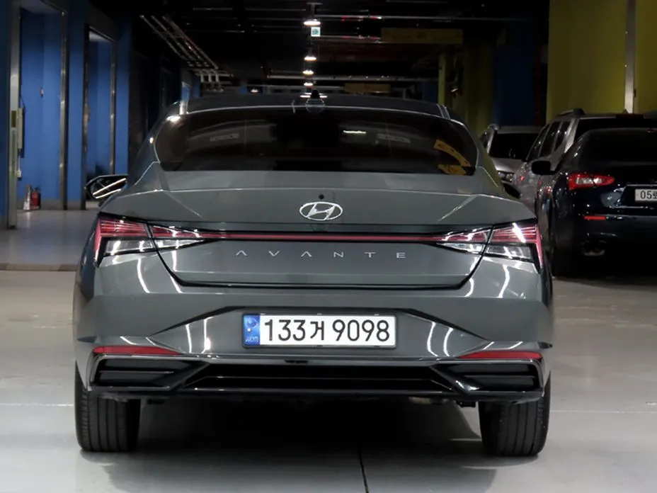Hyundai AVANTE — фото 2
