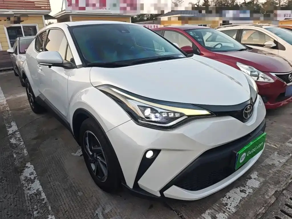 Toyota C-HR — фото 3