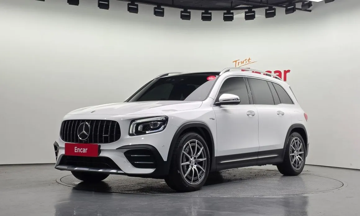 Mercedes-Benz GLB-Class — фото 1