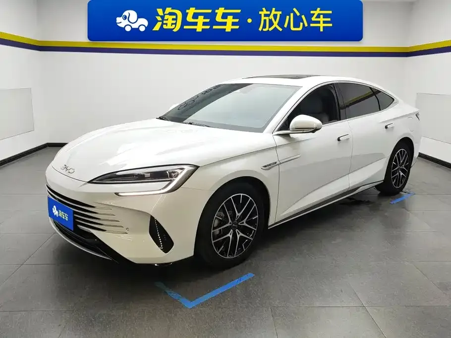 BYD Seal — фото 1