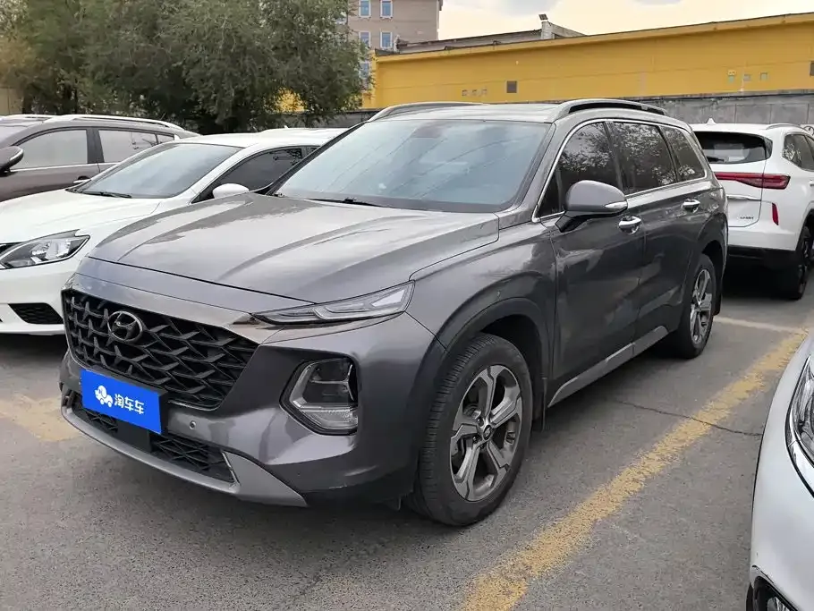 Hyundai Santa Fe — фото 1