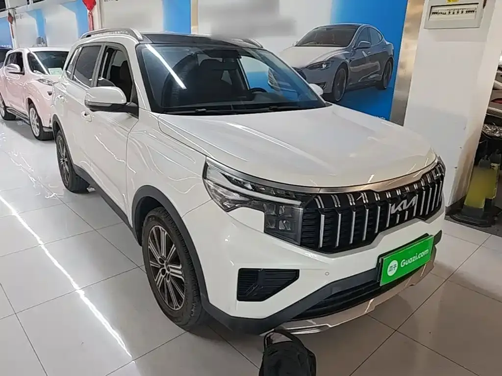 Kia Sportage — фото 8