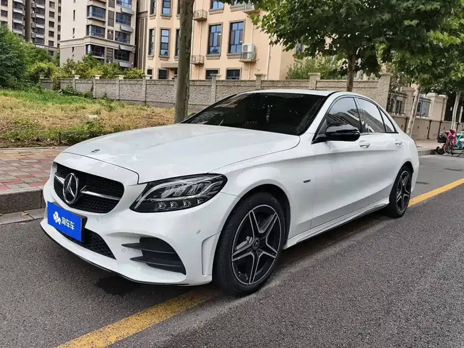Mercedes-Benz C-Class — фото 1