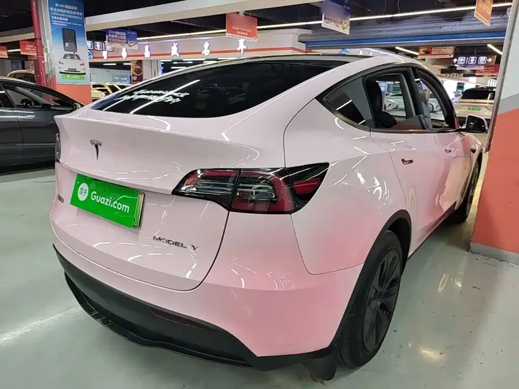 Tesla Model Y — фото 9