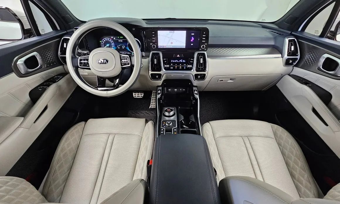 Kia Sorento — фото 10