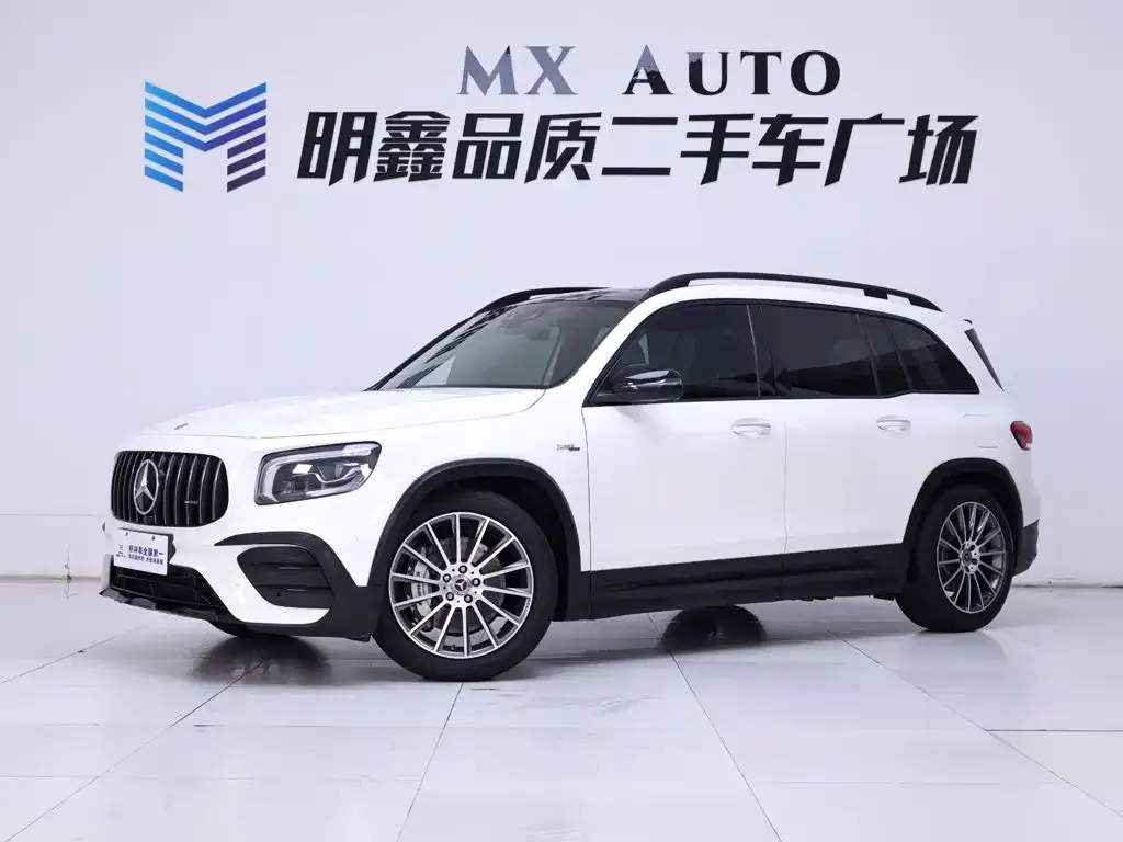 Mercedes-Benz GLB AMG — фото 7