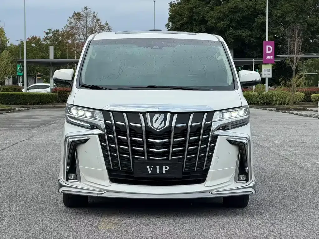 Toyota Vellfire — фото 9