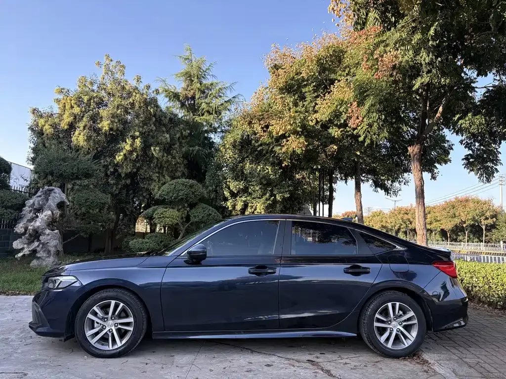 Honda Civic — фото 8