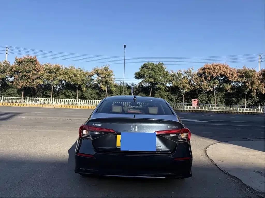 Honda Civic — фото 7
