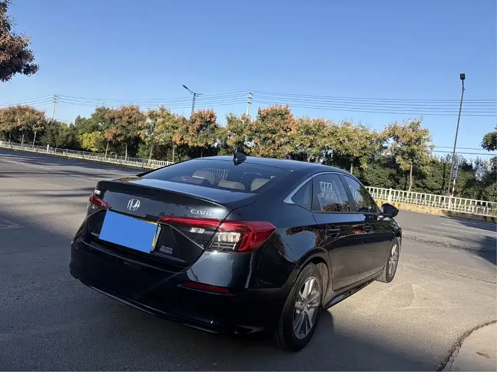 Honda Civic — фото 6