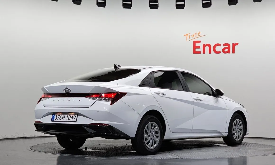 Hyundai AVANTE — фото 2