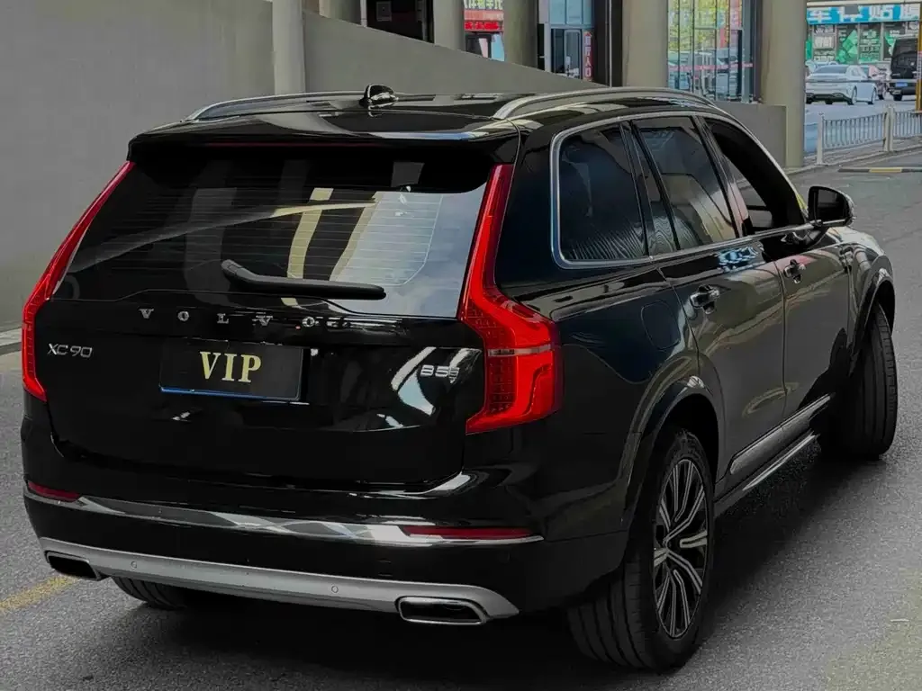 Volvo XC90 — фото 10