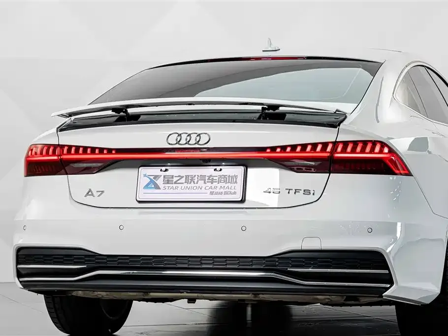 Audi A7 — фото 5