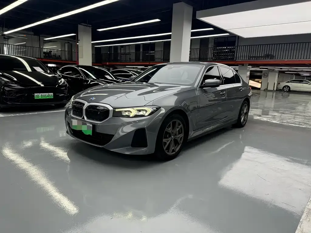 BMW i3 — фото 1