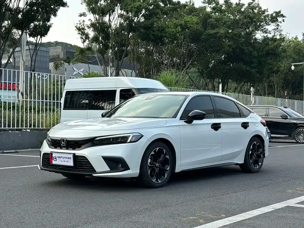 Honda Civic — фото 1