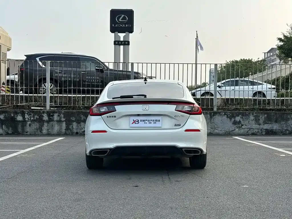 Honda Civic — фото 7