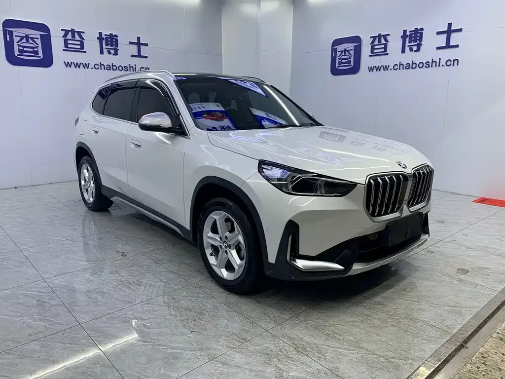 BMW X1 — фото 9